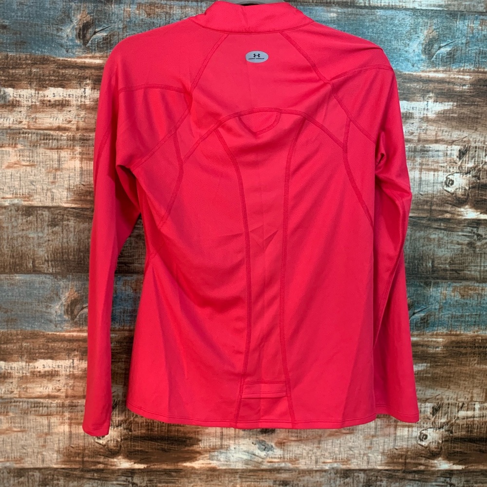 EUC Under Armour Workout Top - Picture 4 of 5